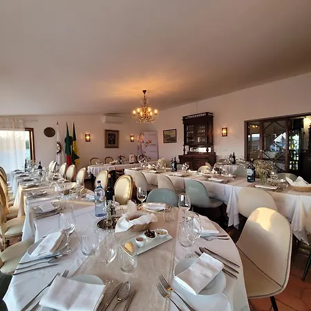 Boutique & Restaurant - Casa Dos Suecos 4* فيغيورا دا فوز