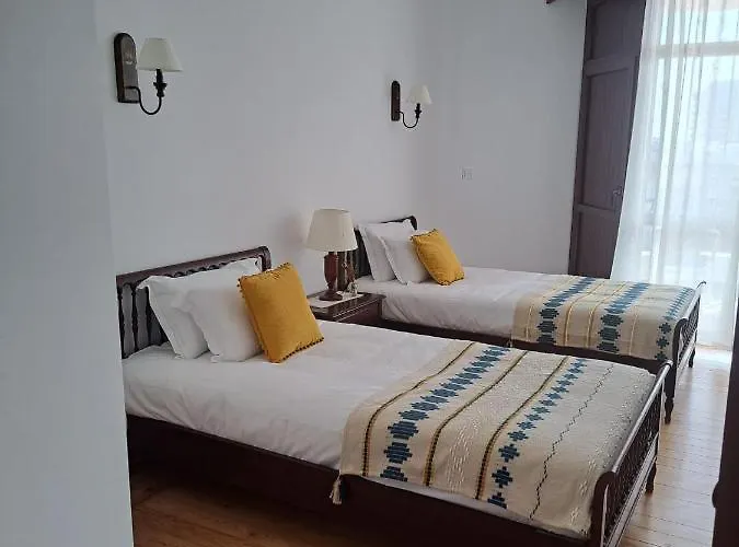 Гостевой дом Boutique & Restaurant - Casa Dos Suecos